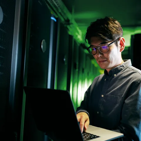 US-technology-command-centre-data-management